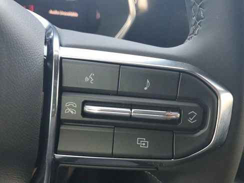 New 2026 GMC Canyon Elevation w/ Convenience Package image 21