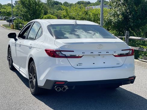 Used 2026 Toyota Camry SE AWD/4WD image 14