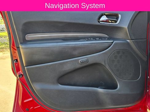 Used 2020 Dodge Durango SRT w/ Technology Group AWD/4WD image 13