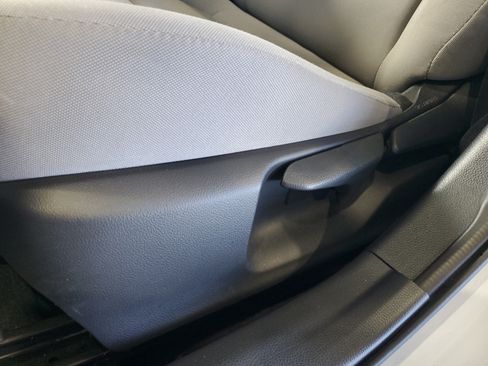 Used 2023 Toyota Prius LE FWD image 19