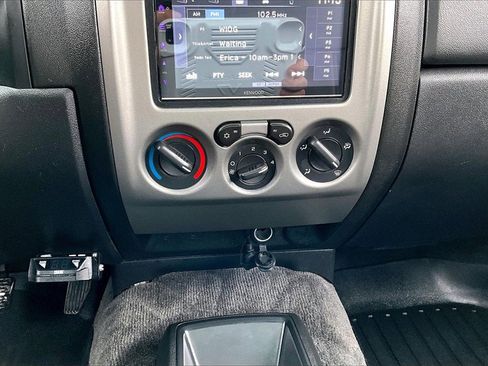 Used 2012 GMC Canyon SLT image 13