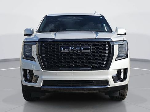 Used 2023 GMC Yukon XL Denali Ultimate w/ LPO, Floor Liner Package AWD/4WD image 10