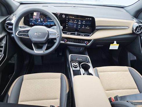 New 2026 Chevrolet Equinox ACTIV image 6