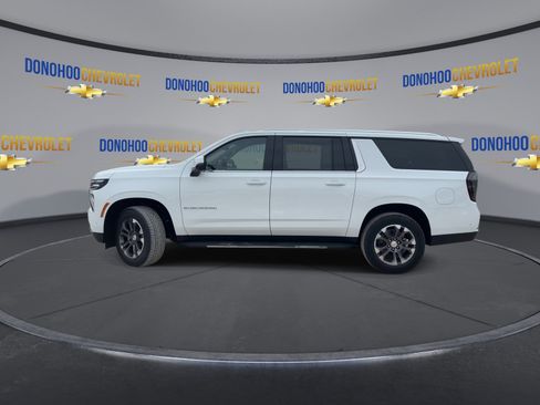 New 2026 Chevrolet Suburban LT w/ Comfort Package AWD/4WD image 5