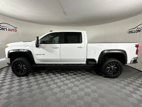 Used 2022 Chevrolet Silverado 2500 LT w/ Convenience Package AWD/4WD image 3