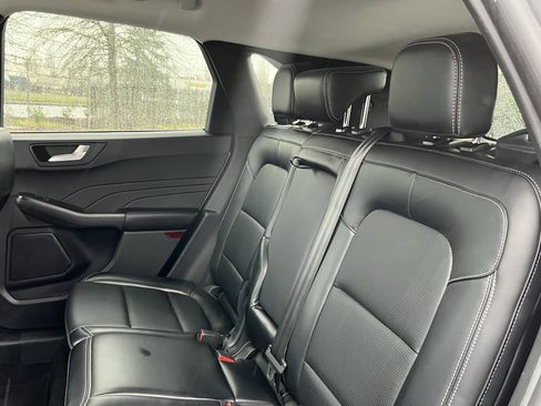 Used 2024 Ford Escape Platinum image 14