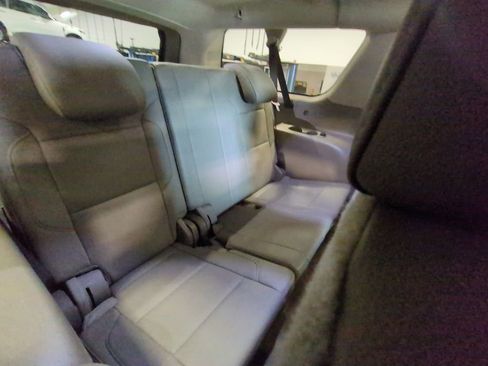 Used 2019 GMC Yukon XL SLT w/ Premium Edition image 28