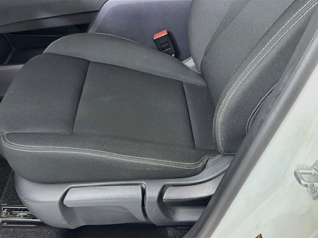 Used 2024 Nissan Rogue S FWD image 22