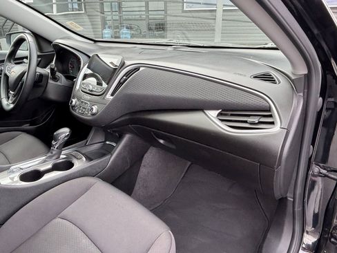 Used 2024 Chevrolet Malibu LT w/ Midnight Edition FWD image 24