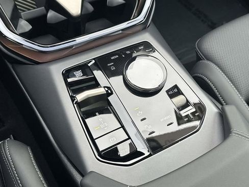 Certified 2025 BMW X3 xDrive30i w/ Premium Package image 36