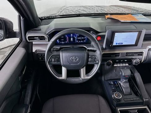 Used 2024 Toyota Tacoma TRD Off-Road image 21