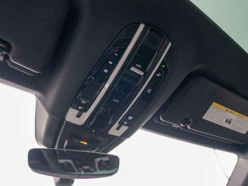 Certified 2020 Porsche Cayenne image 22