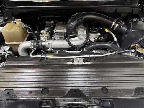 Used 2018 Nissan Titan SL w/ Chrome Package image 78