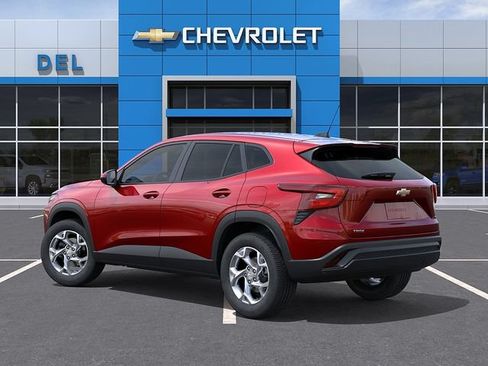 New 2026 Chevrolet Trax LS w/ LS Convenience Package FWD image 3