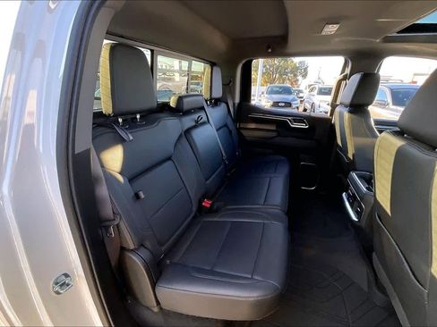 Used 2022 Chevrolet Silverado 1500 LTZ w/ LTZ Premium Package image 29