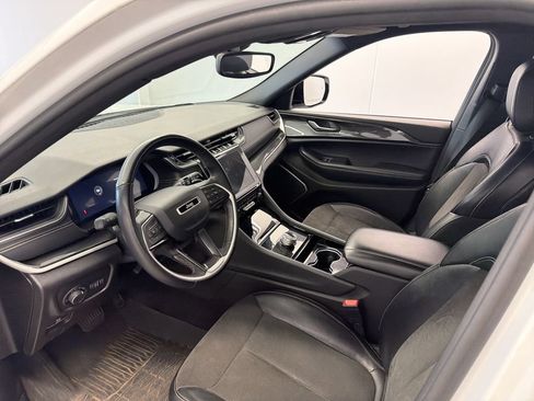 Used 2022 Jeep Grand Cherokee L Laredo AWD/4WD image 26