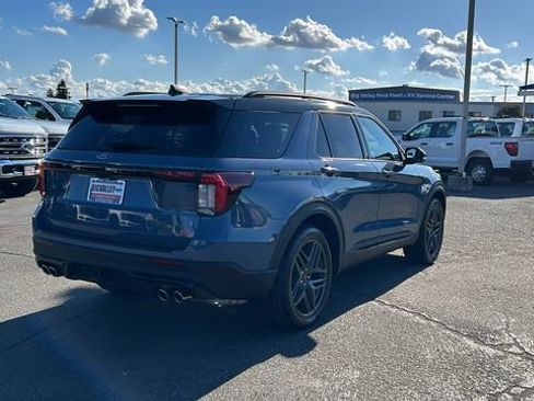 Certified 2025 Ford Explorer ST image 3