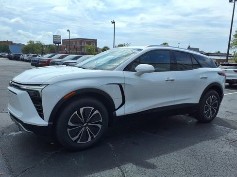 New 2025 Chevrolet Blazer EV LT image 3