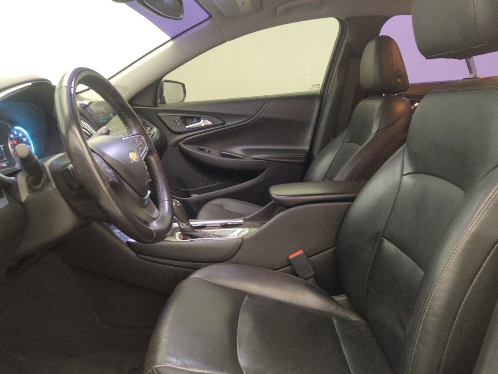Used 2017 Chevrolet Malibu LT w/ Leather Package FWD image 17