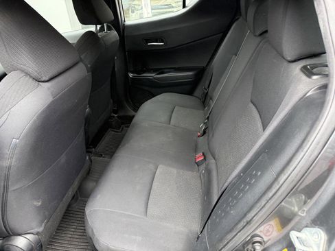 Used 2018 Toyota C-HR XLE FWD image 12