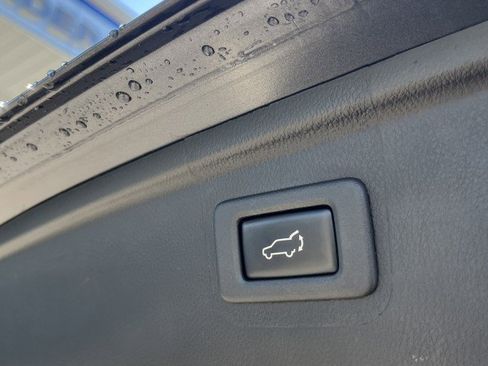 Used 2019 Subaru Outback 3.6R Limited image 11