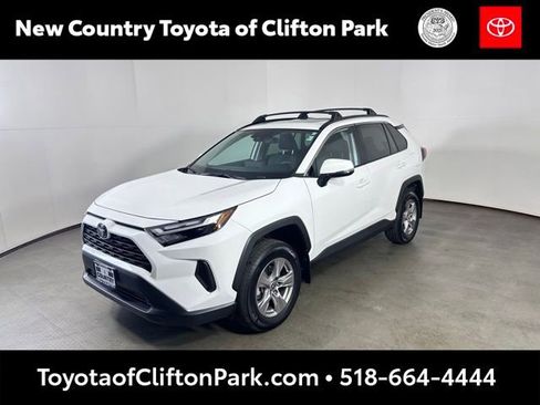 Used 2025 Toyota RAV4 XLE w/ Convenience Package AWD/4WD image 7