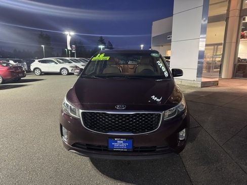 Used 2016 Kia Sedona EX image 4