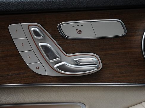 Used 2021 Mercedes-Benz C 300 4MATIC Sedan image 28