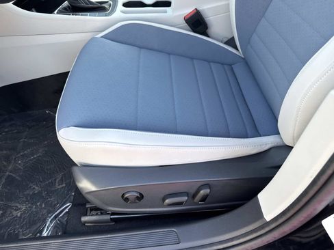 New 2026 Volkswagen Jetta SE image 17