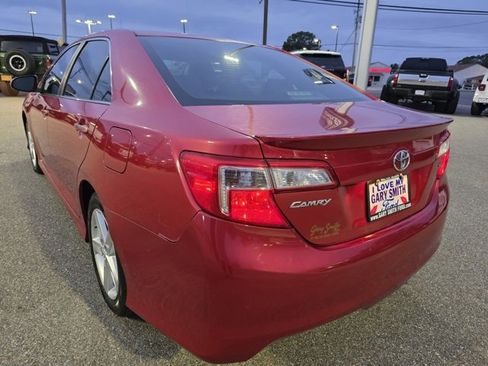Used 2012 Toyota Camry SE image 6