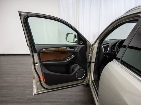 Used 2017 Audi Q5 2.0T Premium Plus image 16