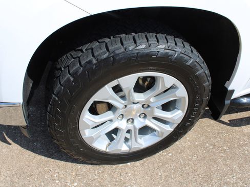 Used 2022 Chevrolet Silverado 1500 LTZ image 14