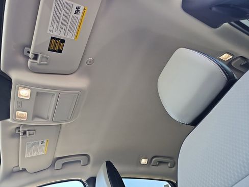 New 2025 Ford Escape SE image 31