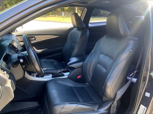 Used 2017 Honda Accord EX-L image 23