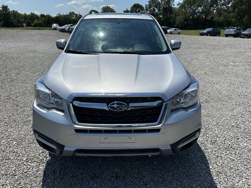 Used 2017 Subaru Forester 2.5i Premium w/ All-Weather Package image 2