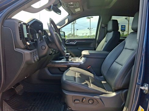 Certified 2023 Chevrolet Silverado 1500 LTZ w/ LTZ Convenience Package II AWD/4WD image 13