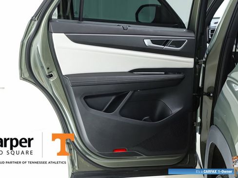 Used 2025 Volkswagen Atlas Cross Sport SEL Premium R-Line image 17