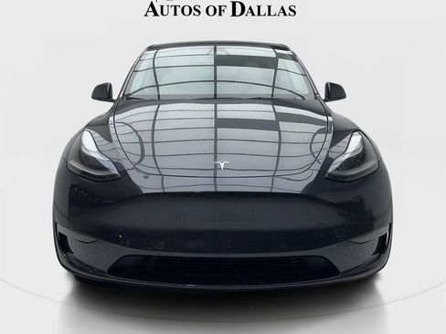 Used 2024 Tesla Model Y 2WD image 3