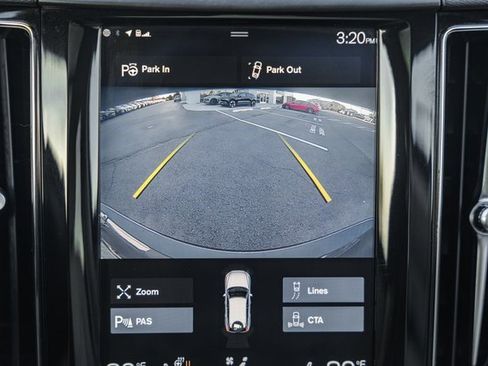 Used 2018 Volvo XC60 T6 Momentum w/ Convenience Package image 39