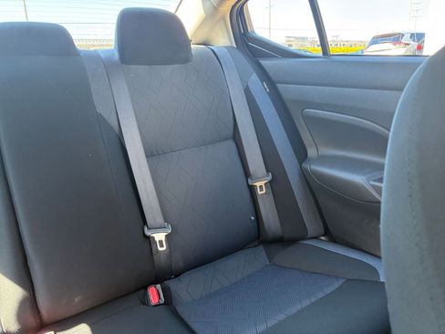 Used 2025 Nissan Versa SV image 35