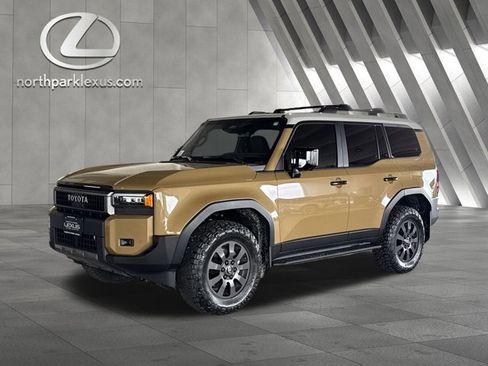 Used 2025 Toyota Land Cruiser image 3