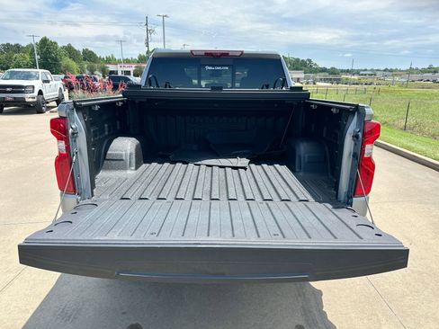 Used 2024 Chevrolet Silverado 1500 ZR2 w/ Technology Package AWD/4WD image 25