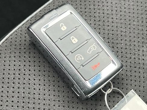 Certified 2023 Jeep Grand Cherokee L Laredo AWD/4WD image 32