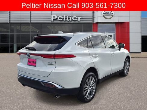 Used 2021 Toyota Venza XLE w/ Softex Package AWD/4WD image 6