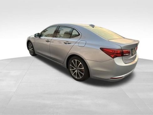 Used 2015 Acura TLX V6 FWD image 4