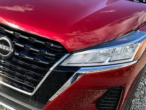 Used 2022 Nissan Kicks SV image 23