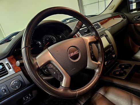 Used 2013 GMC Sierra 2500 SLT w/ Suspension Package, Off-Road AWD/4WD image 31