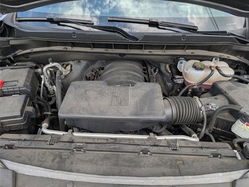 Used 2025 Chevrolet Tahoe Z71 w/ Z71 Off-Road Package AWD/4WD image 35