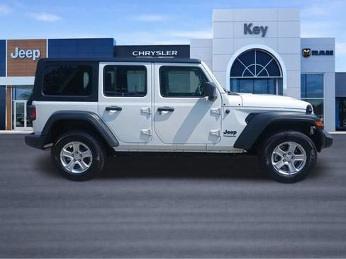 Used 2022 Jeep Wrangler Unlimited Sport AWD/4WD image 7