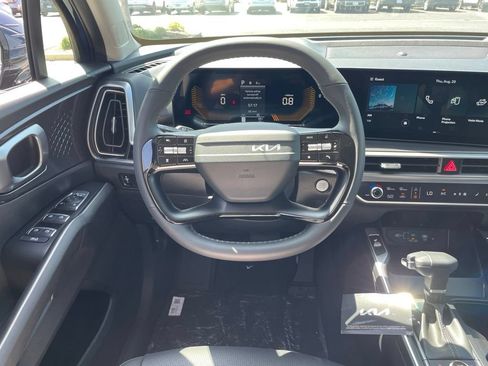 New 2026 Kia Sorento S AWD/4WD image 13